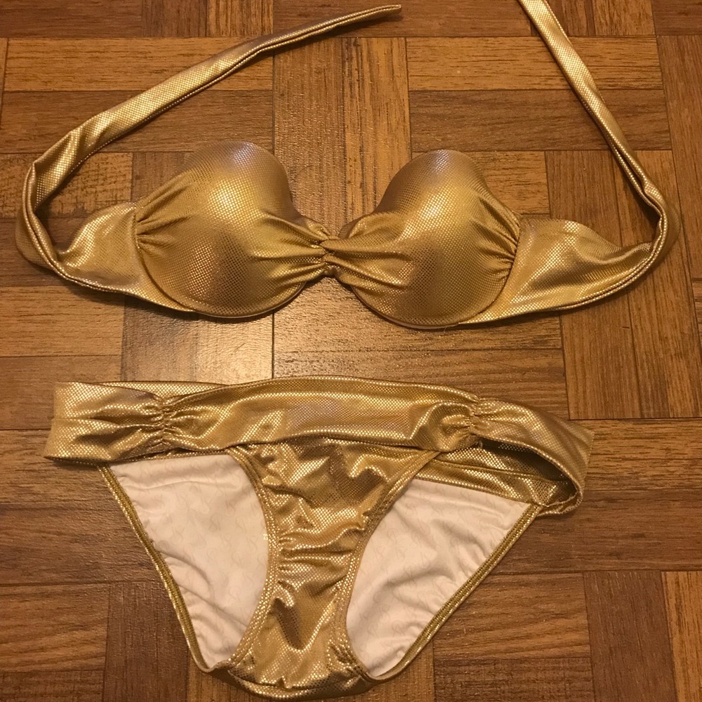 Gold strapless bikini